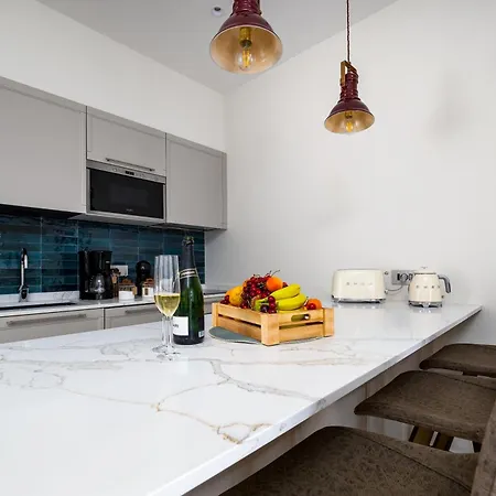Futura Funky House - De Vivo Realty Apartment Sorrento
